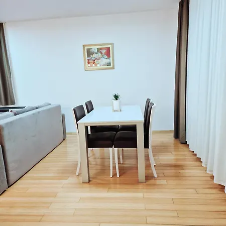 Giuliano Punta Skala Appartement